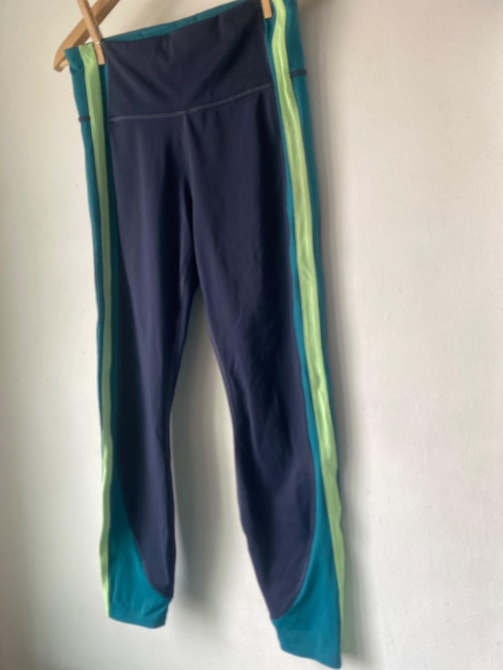 Athleta M High Rise Crunch Colorblock 7/8 Tights Leggings - Picture 8 of 11